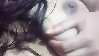 Video Casero De Dedos De Una Adolescente Desi Con Grandes Pezones Y Pantimedias