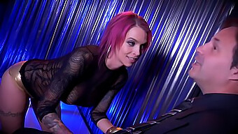 Anna Bell Peaks Giver En Beskidt Snak Og Blowjob I Denne Video